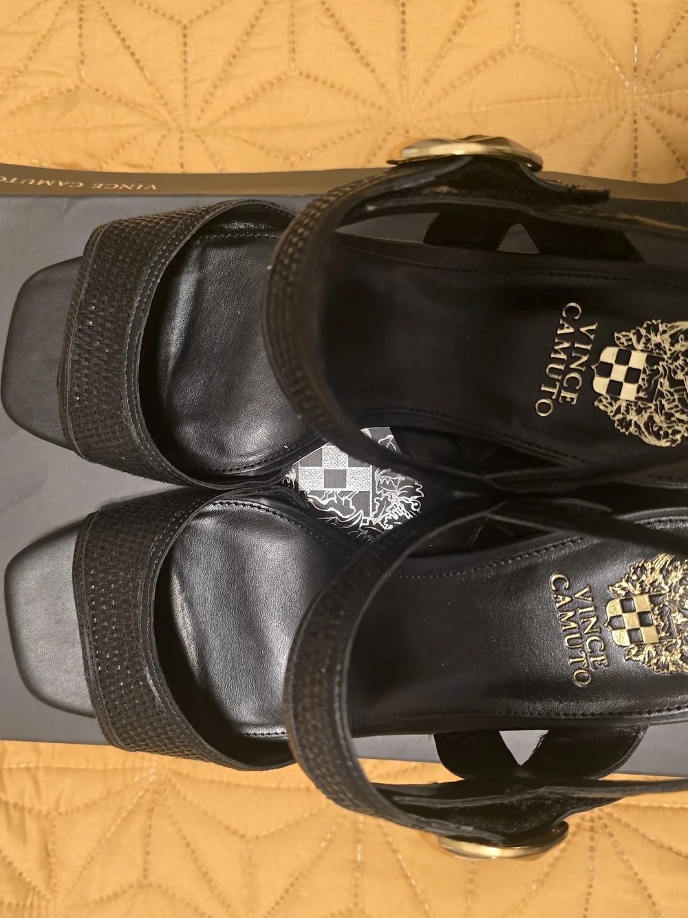 Vince Camuto brand new